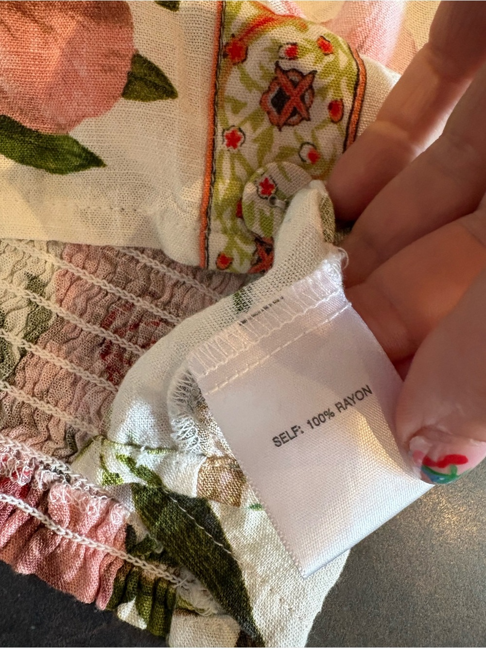 Rose & Olive Floral Tie-Shoulder Cropped Tank Top in White, Pink & Red Large - Picture 6 of 7
